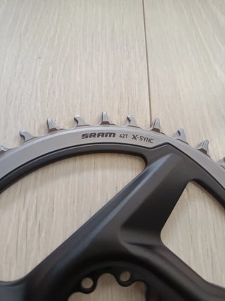 Plato SRAM Force 42T, gravel XPLR X-SYNC