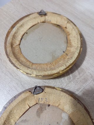 2 Cuadros Redondos Antiguos Dorados