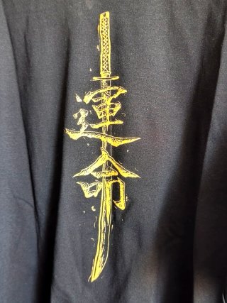 Camiseta Negra Estilo Samurai katana
