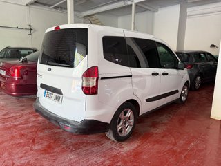 Ford Tourneo Courier 2016