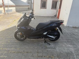 Honda PCX 125 DX - 100 km - Matriculada