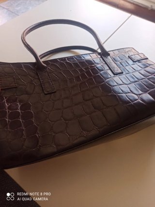 Bolso de piel marrón