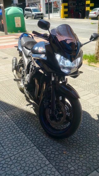 Suzuki Bandit 650s Negra carnet A2