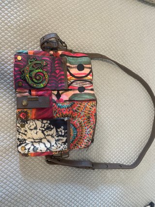 Bolso Desigual Multicolor con Llavero Lagarto