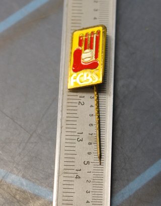Pin, insignia FCBS. Federación Catalana de Béisbol. Años 60 ó 70.