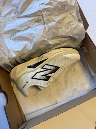 New Balance Rebel