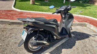 Honda SH 125 2019 Negra. Neumaticos nuevos 300km