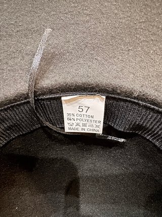 Sombrero negro ala ancha mujer