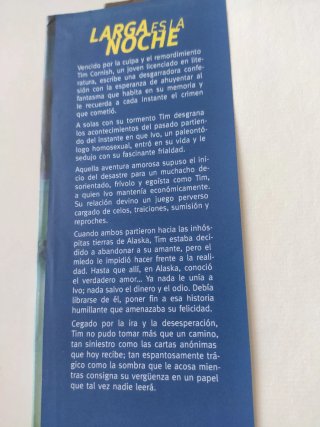 Larga es la noche