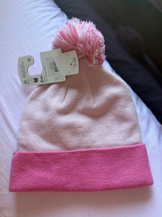 Gorro Barbie Rosa con Pompón