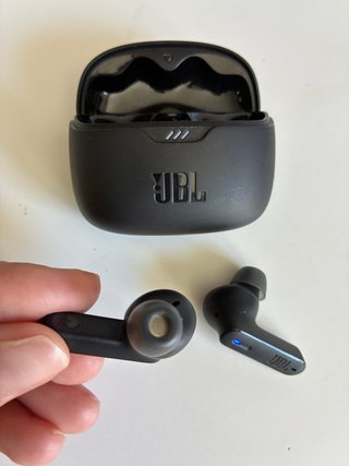 Auriculares Inalámbricos JBL Tune Beam Negros
