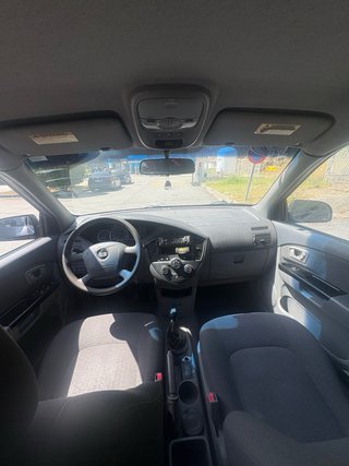 KIA Carens 2003