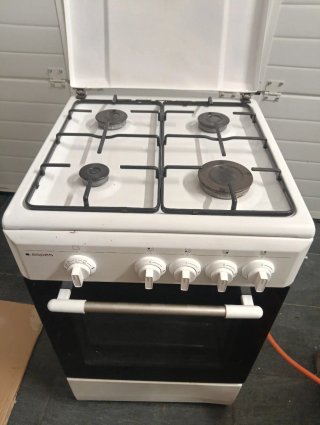Cocina de gas butano mide 86 x50x50