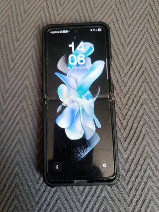 Samsung Galaxy Z Flip 4 Morado