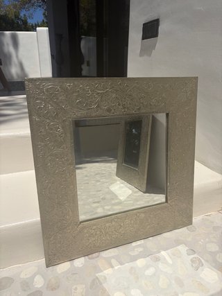 Pareja de espejos artesanales plateados