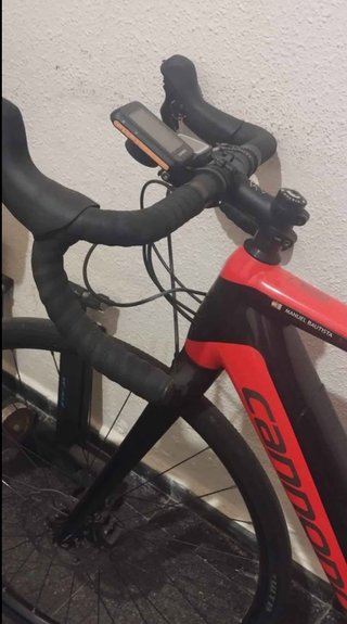 Bicicleta Cannondale Roja y Negra