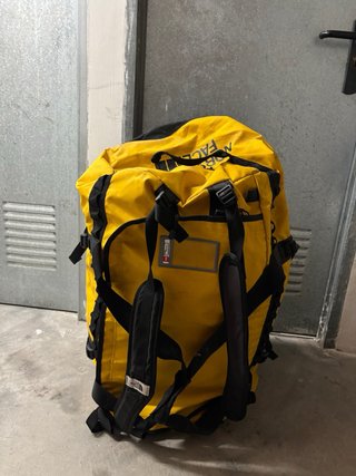 The North Face mochila de Campamento Amarilla