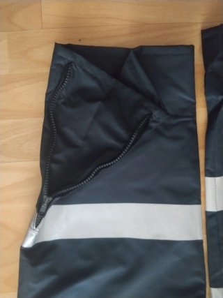 Cubre pantalón agua Saca Premium