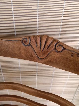 Silla Thonet restaurada a mano