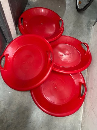 Trineos rojos para nieve X4
