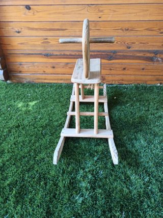 Caballito de madera para niños