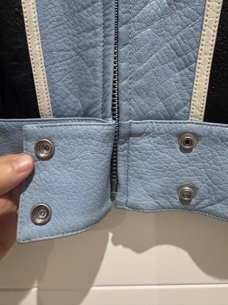 Bomber de cuero de Jen Ceballos x Mango