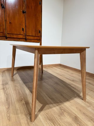 Mesa comedor en madera de roble