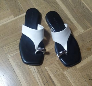 Sandalias pala Stradivarius ,n- 37