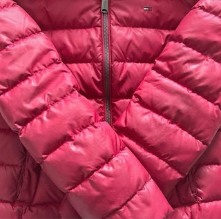 Abrigo Tommy Hilfiger Rojo Plumas