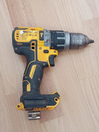 Atornillador Percutor DeWalt 18V 5Ah