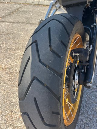 BMW F900 GS
