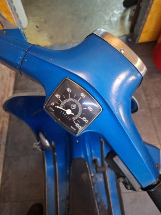 Vespa Primavera 125 Azul