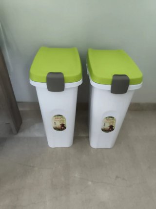 Contenedores para pienso TKPET (1 unidades)