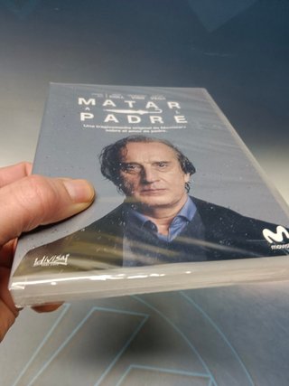 serie en DvD, nuevo precintado MATAR AL PADRE
