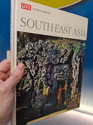 Dos libros, LIFE WORLD LIBRARY , Russia, South-east Asia