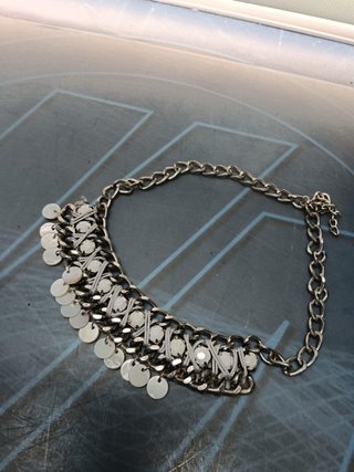 5 collares, colgantes diferentes, con material reciclado y cadena, observa las fotos