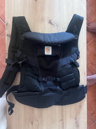 Mochila Ergobaby Adapt Negra