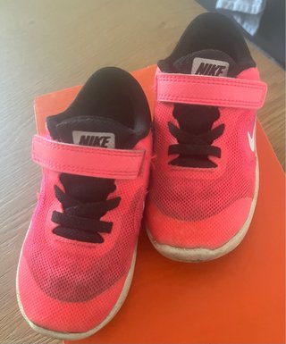 Nike Revolution 3 Bambina Tg 25