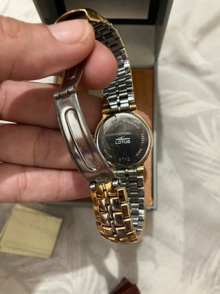 Reloj Lotus Mujer Dorado y Plateado