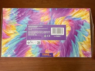 Furby Interactivo Tie Dye con Accesorios