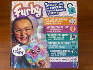 Furby Interactivo Tie Dye con Accesorios