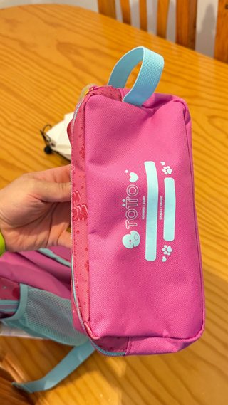 Mochila y estuche Totto a juego