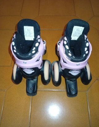 Patines rosas y negros