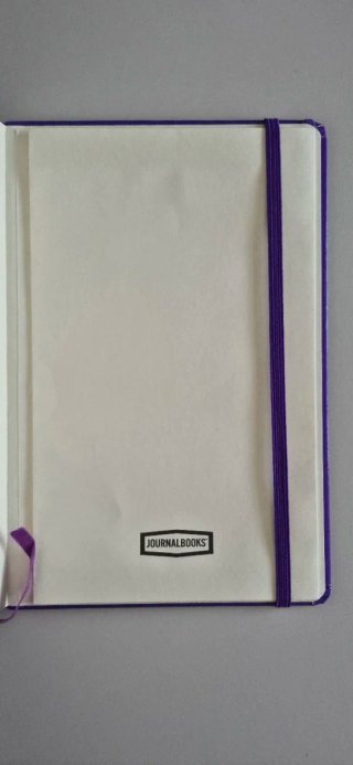 Quaderno righe copertina rigida viola formato A5
