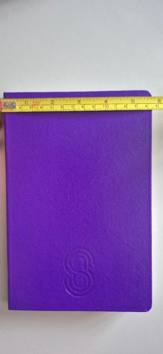 Quaderno righe copertina rigida viola formato A5