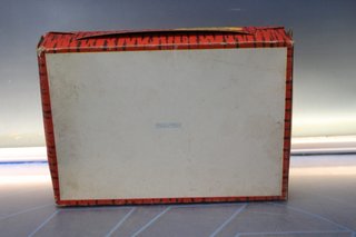 01. Coqueta, para tu muñeca. Caja con productos de tocador de juguete. Años 60.