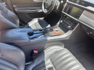Jaguar XF 2016 180 cv