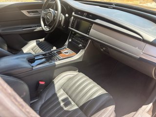 Jaguar XF 2016 180 cv