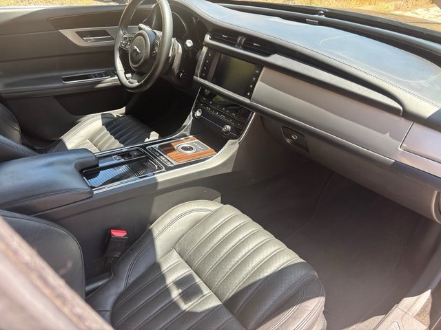 Jaguar XF 2016 180 cv