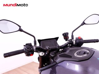 YAMAHA MT 09